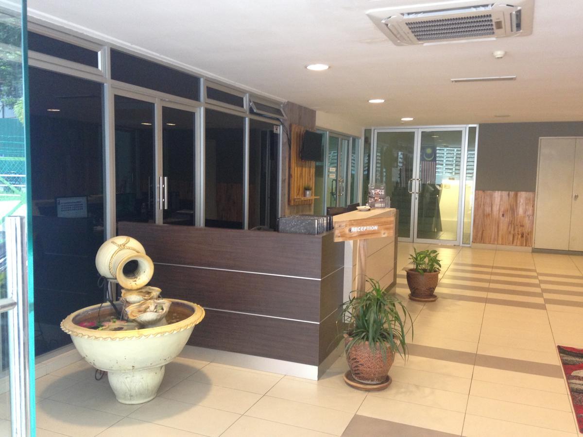 Aster Hotel Bukit Jalil Kuala Lumpur Exterior photo