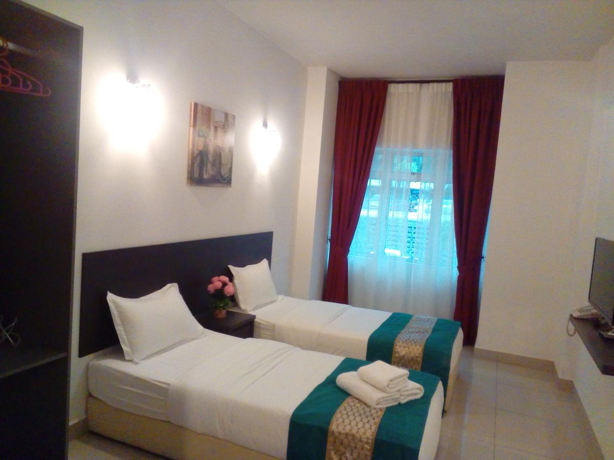Aster Hotel Bukit Jalil Kuala Lumpur Exterior photo